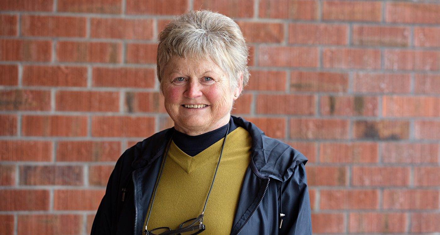 Yvonne gives comfort to fellow patients